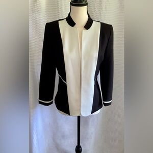 Women’s MELANIE LYNE black & white stretchy open front Blazer size‎ 2 NWT